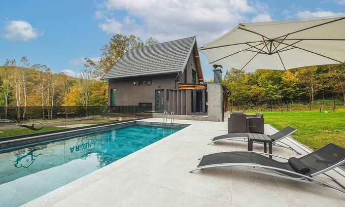 Brestovac Casa | Preciosa casa en Novo Zvecevo con sauna