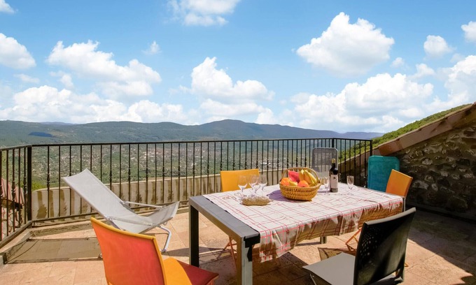 Privas Casa | Lovely home in Privas with sauna