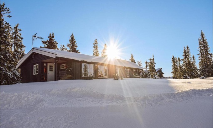 Ringsaker Casa | Lovely Home In Sjusjøen With Kitchen