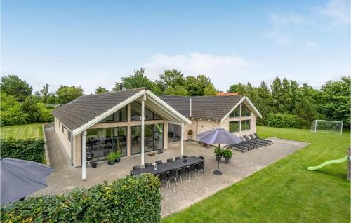 Holloselund Casa | Lovely Home In Tisvildeleje With Sauna
