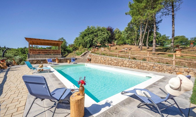 Monte San Savino Casa | Preciosa casa en Monte San Savino -AR-