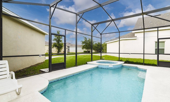 Trafalgar Village Casa | Lovely Home w/private pool near Disney & Universal