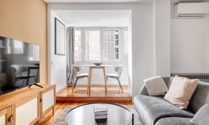 Ibiza Apartamento | Lovely Ibiza 1BR w/ Doorman nr El Retiro Park, by Blueground