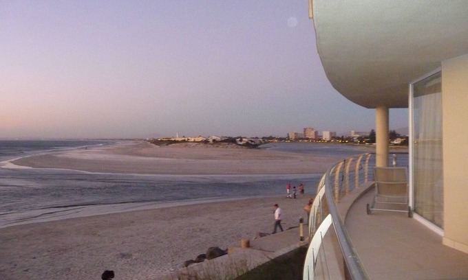 Lagoon Beach Apartamento | Precioso Lagoon Beach Holiday Apartment (JB)