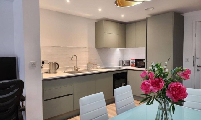 Luton Apartamento | Lovely Luxury Apartment With Free Parking 801