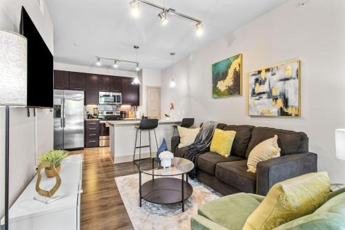 Chestnut Apartamento | Lovely Modern 1Br KingBed FreeParking Wi-Fi