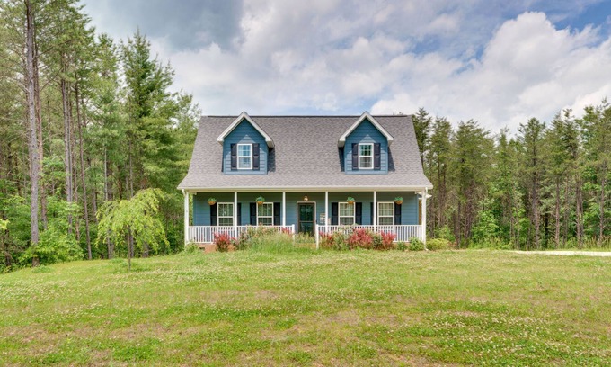 Nebo Casa | Lovely Nebo Vacation Home w/ Mountain Views!