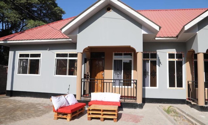 Dar es Salaam Cama Y Desayuno | Lovely Pearl lulu Intercity Homes