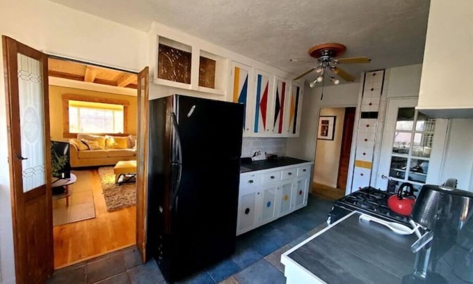 Nob Hill Casa | Lovely Pet Friendly Home in Heart of Nob Hill