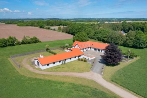 Rask Mølle Apartamento | Lovely room, easy access to E45 highway