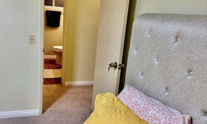 South Redlands Casa | Lovely Room in Redlands 2