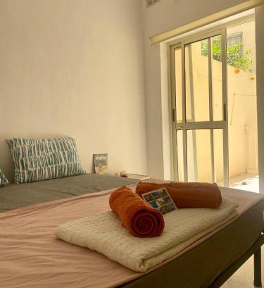 Tal-Ghoqod Casa | Lovely room, in shared house perfect location