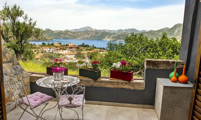 Selimiye Cama Y Desayuno | Lovely Room with Mesmerizing View in Selimiye