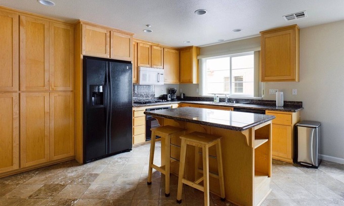 South San Jose Casa | Lovely San Jose 3BR w/ Pool, Spa, Patio + Parking, by Blueground