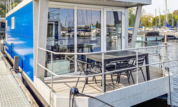 Naarderbos Alquiler De Eote | Precioso barco en Naarden con vista al.