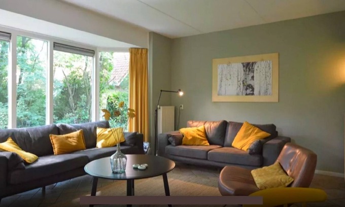 Lemele Casa | Lovely spacious house for large families