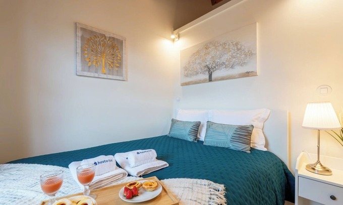 Guimaraes Apartamento | HostWise - Lovely Studio