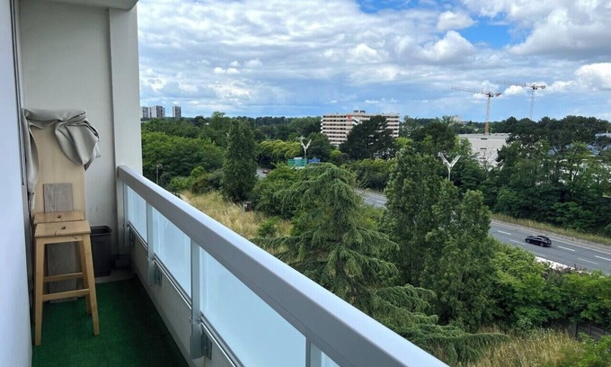Gradignan Apartamento | Lovely studio with balcony