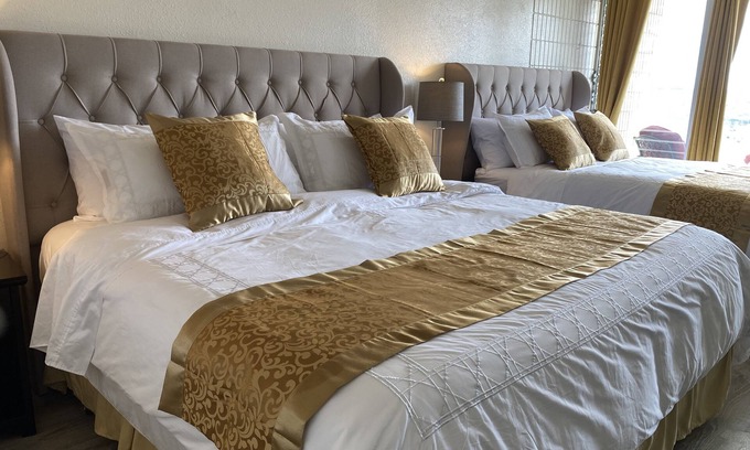 Diamond Head - Kapahulu - St. Louis Condominio | Lovely Studio with Million Dollar View of Waikiki and close to everything!
