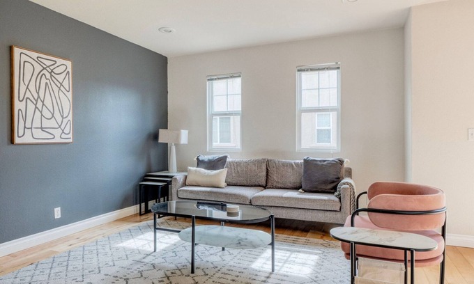 Sunnyvale Casa | Lovely Sunnyvale 3BR w/ Parking & A/C, nr Tech Hub, by Blueground