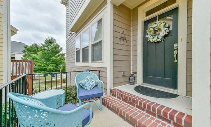 Chapel Hill Casa | Lovely Townhome w/ Central Location in Chapel Hill | Near UNC Campus + Triangle