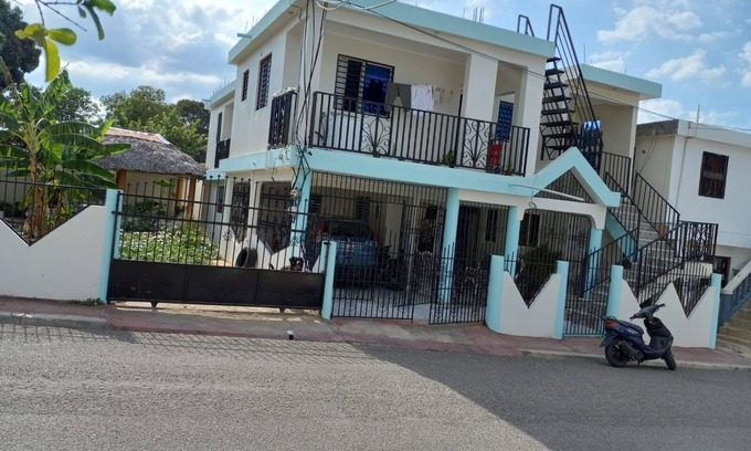 San Ignacio de Sabaneta Condominio | Lovely Tropical 2-Bedroom Apartment w/parking