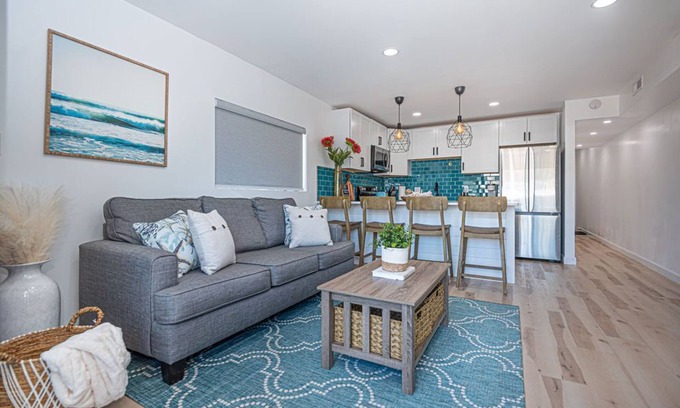 Midtown Ocean City Apartamento | Lovely Turnkey Ocean Block Condo In Ocean City MD