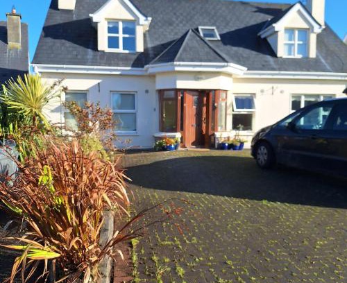 Listowel Casa | Lovely Twin Bedroom in Listowel Kerry