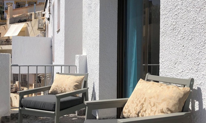 Bedar Casa | Lovely two bedroom villa. South facing sunny private terrace. Very accessible