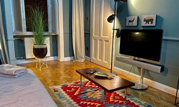 Erzsebetvaros Apartamento | Lovely Vintage Budapest Studio
