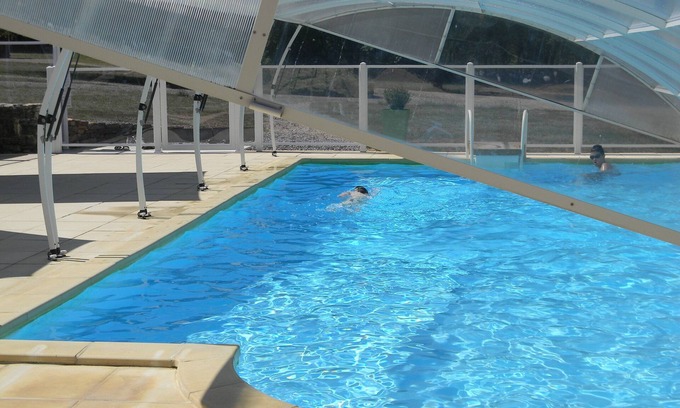 Promilhanes Chalet De Esquí | Pretty wooden house, large swimming pool (Maple)