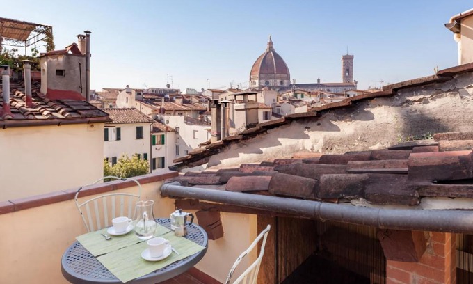 San Lorenzo Apartamento | Lovenest with terrace Duomo View