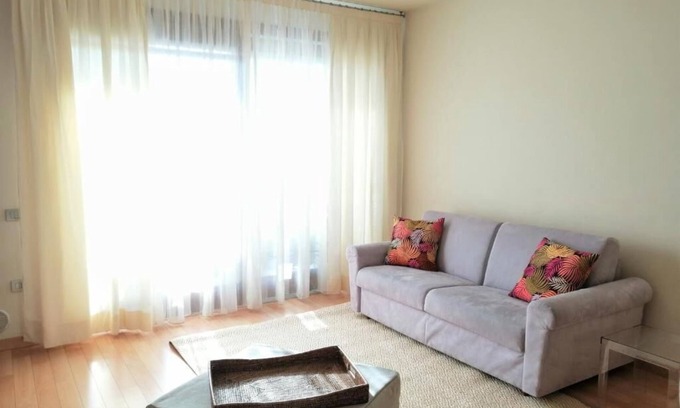 Lovere Condominio | Lovere Castle - Pomegranate Apartment
