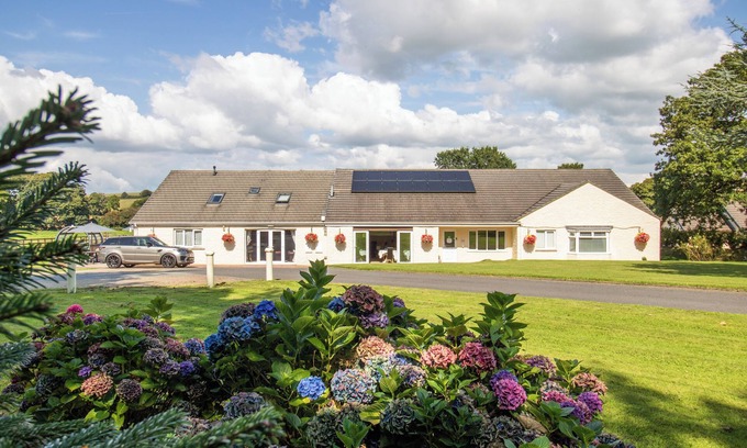 Cosheston Casa | Lovesgrove Country Guest House