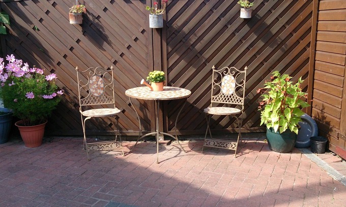 Eckwarden Apartamento | apartamento muy bien amueblada con jardín cerca de la playa