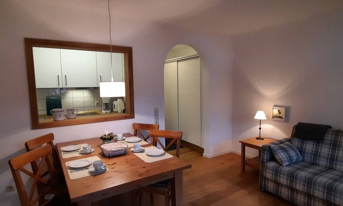 Steibis Apartamento | Apartamento amueblado con amor en el medio de Steibis. 800 m del ascensor y campo de golf