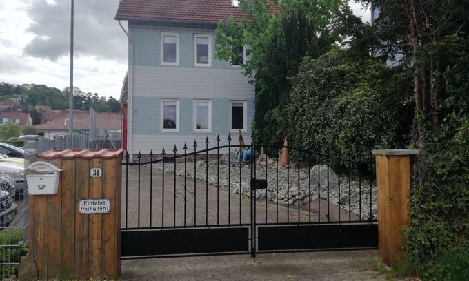 Bovenden Casa | Amablemente renovado en una ubicación privilegiada para hasta 8 personas