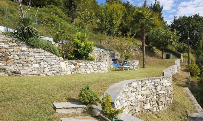 Cannero Riviera Casa | Restaurado 1½-habitación Rustico con gran jardín y vistas al lago