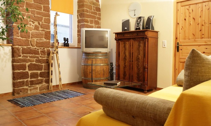 Neustadt an der Weinstrasse Apartamento | Amar apartamento recién reformado en el centro de la ciudad para un máximo de 4 personas.