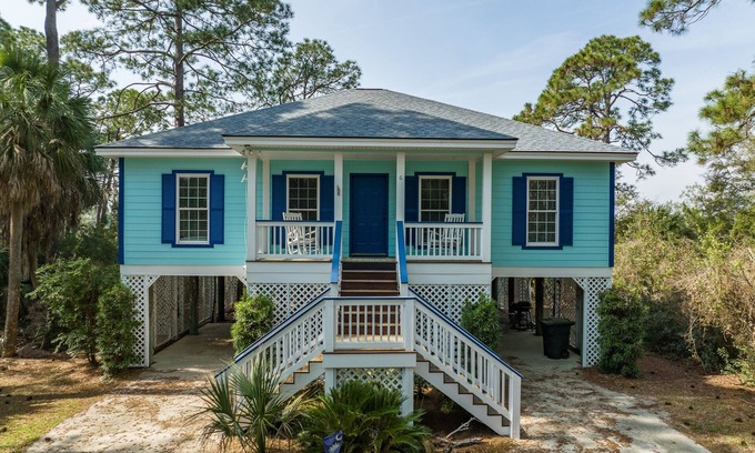 Oceanmarsh Subdivision Casa | Lowcountry Paradise, private gated island, 2.5 miles of beach, family friendly
