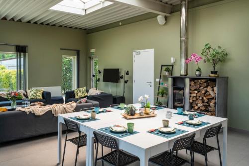 Kruishoutem Casa | Lozer Lodge Vakantiewoning