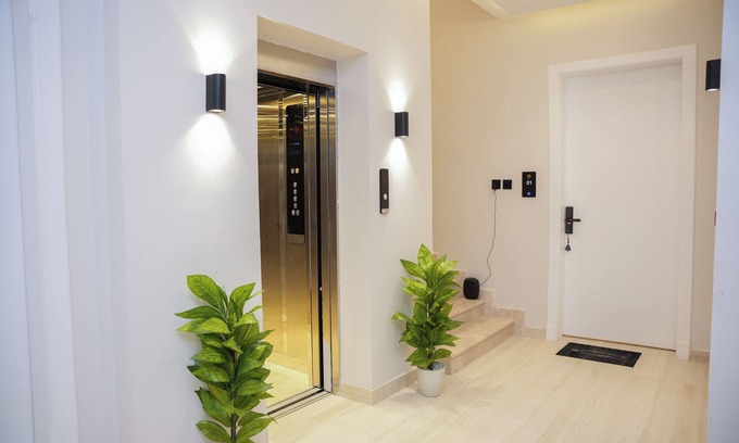 Riyadh Apartamento | LP45.11 - Luxury 1BR Apartment in Al Arid