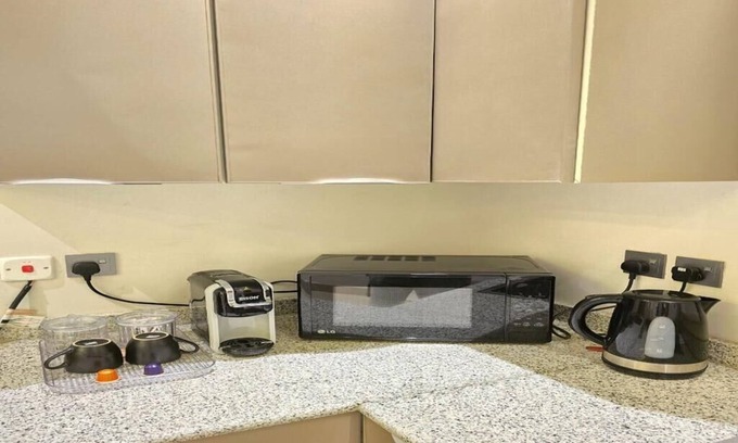 Riyadh Apartamento | LP50.1 - Luxurious 3BR Apartment in Alyasmin