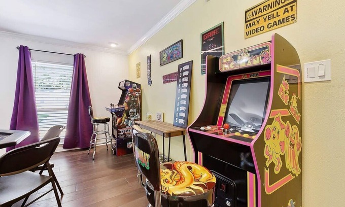 South Baton Rouge Casa | LSU Slammer | Arcade | 4.5 mile to LSU, Lrg Yard