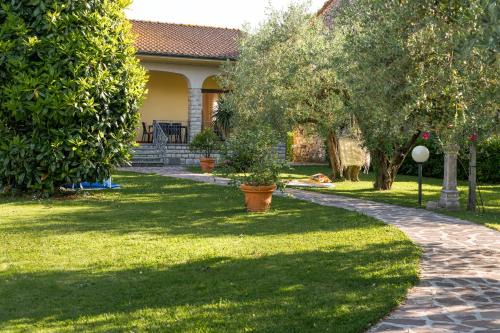 Nozzano Castello Casa | Luana & Marcello's villa
