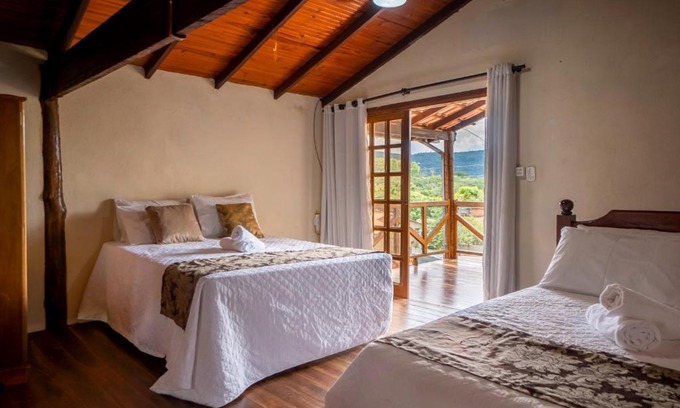 Pirenopolis Casa | LUAR DO MIRANTE ,casa com AR p temporada piscina aquecida hidro dentro da cidade