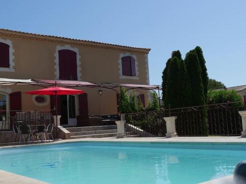 Mouries Casa | Luciole des Alpilles