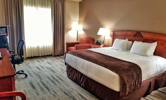 Smith River Hotel | Lucky 7 Casino & Hotel (Howonquet Lodge)