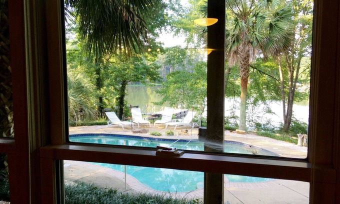 Chapin Casa | Lucky Enough - Guest Suite on the Water