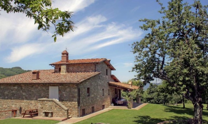 Torsoli Casa | Lucolena by Interhome